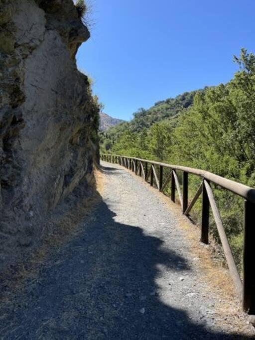 Coqueto Estudio Junto A Sierra Nevada Guejar Sierra Eksteriør bilde